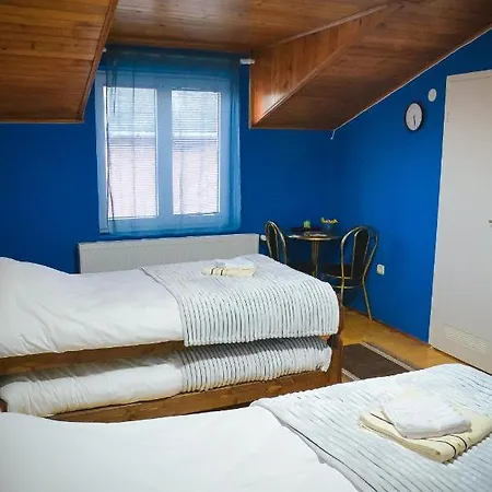 Gostinjska kuća Royal Tsv