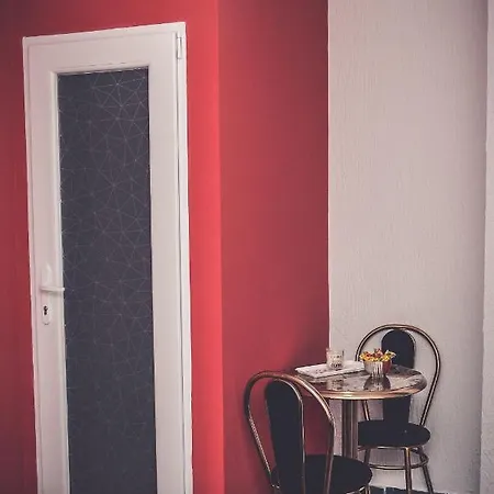 Royal Tsv Gostinjska kuća